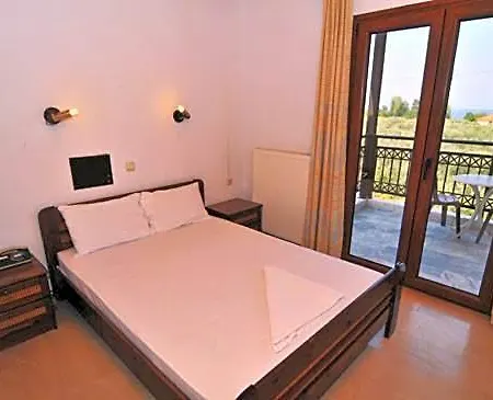 Coral فندق