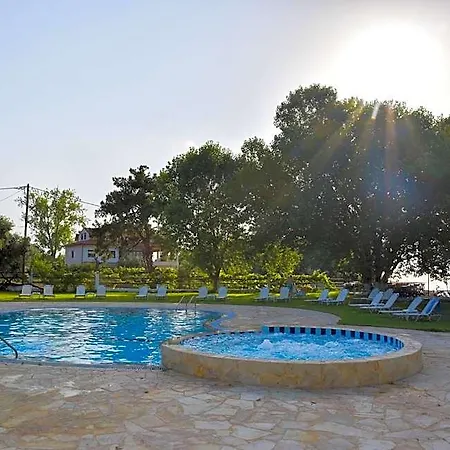 فندق Coral 2*
